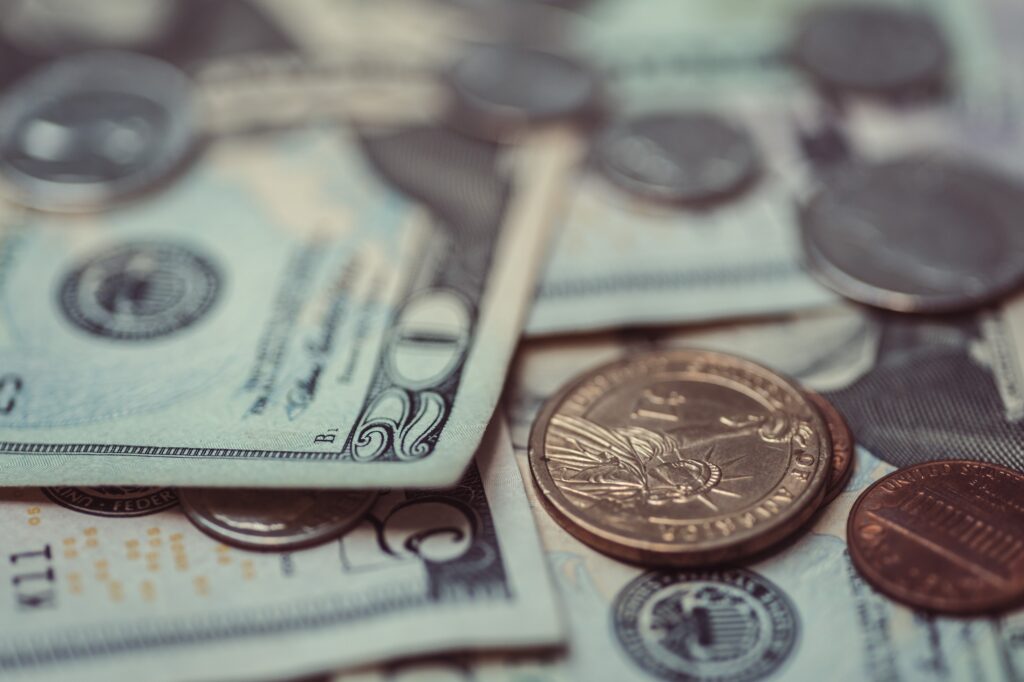 O custo real de um produto importado: além do FOB - Nexo