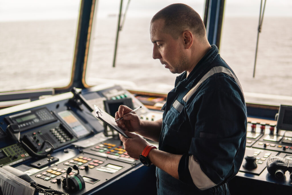 Radar Siscomex: veja como habilitar sua empresa, evitar erros comuns e atuar legalmente em importações e exportações.